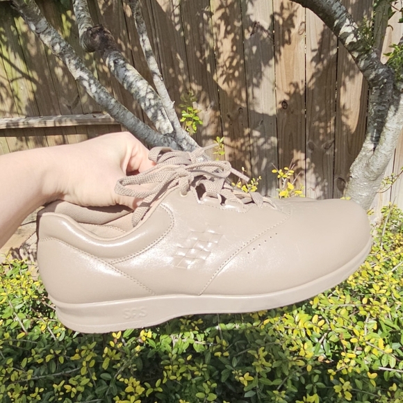 Nwot SAS Free Time (Mocha) Walking Shoe  11M - Picture 2 of 13